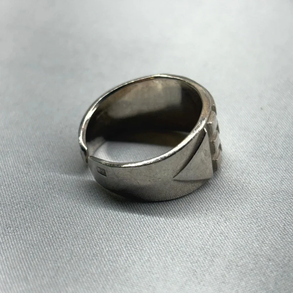 Vintage Atlantis Sterling Silver Ring Unisex Size 8.5 Silver Excellent 925